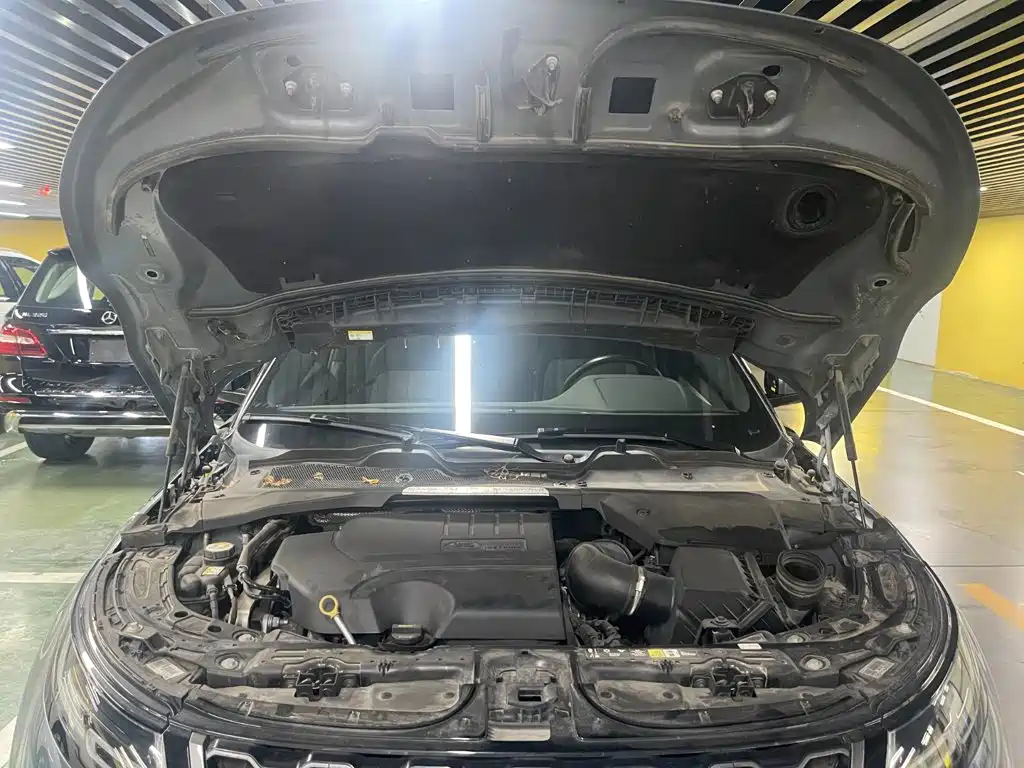 Land Rover Evoque — миниатюра 12