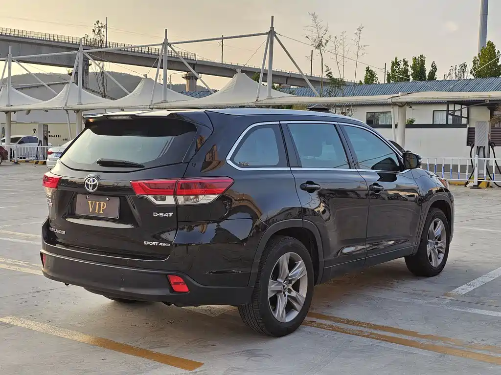 Toyota Highlander — миниатюра 7