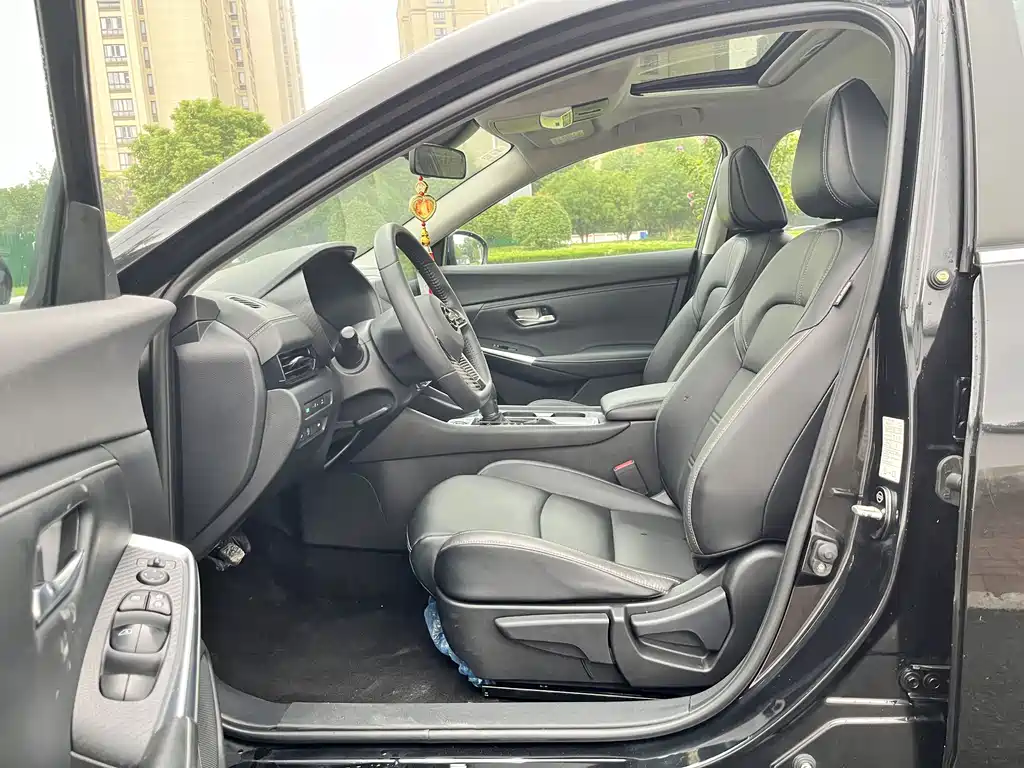 Nissan Sylphy — миниатюра 8