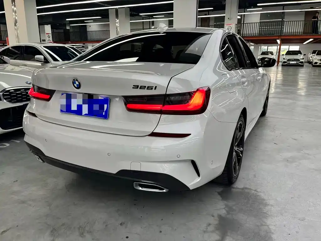 BMW 3 Series — миниатюра 12