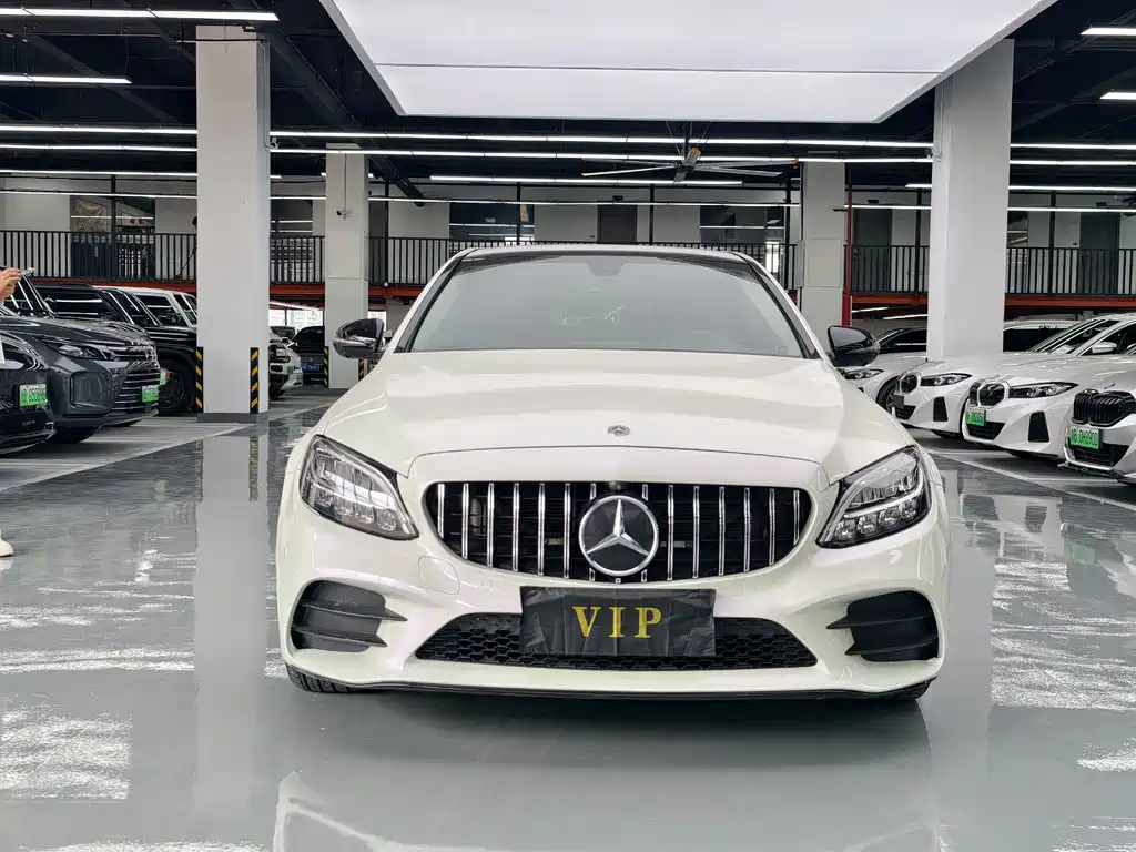 Mercedes-Benz C-Class — миниатюра 2