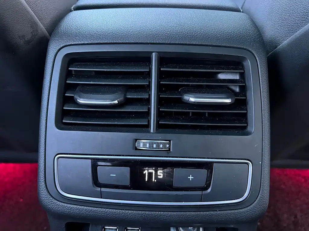 Audi A4L — миниатюра 8