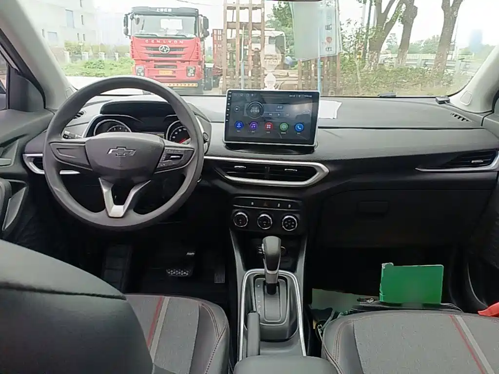Chevrolet Trax — миниатюра 10