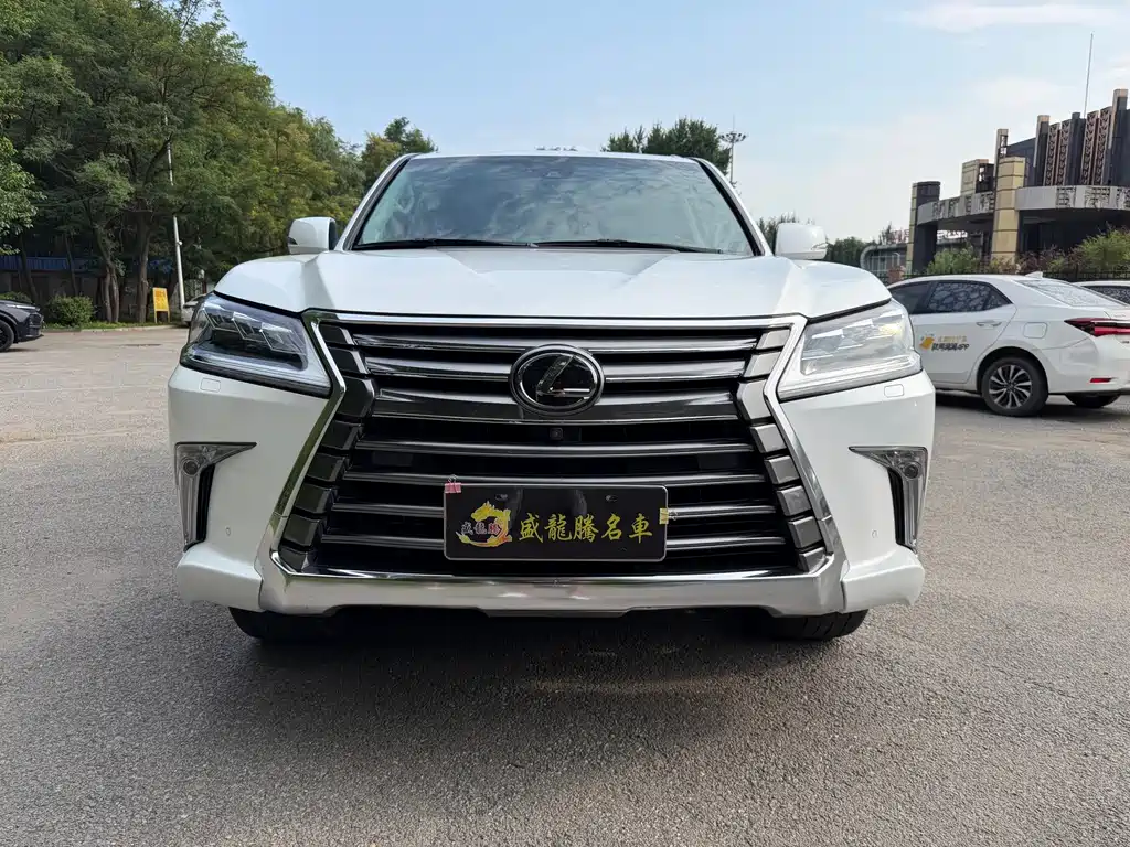Lexus LX — миниатюра 2