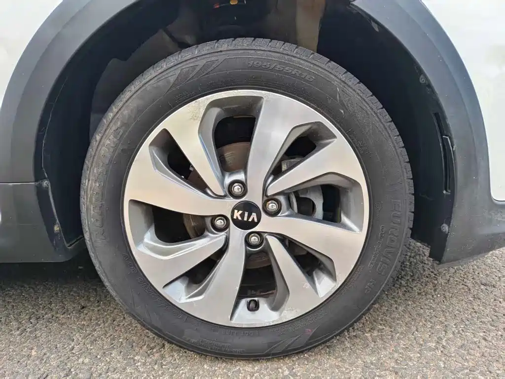 Kia KX Cross — миниатюра 14