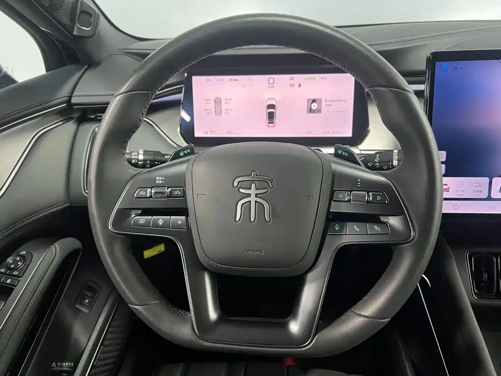 BYD L EV — миниатюра 12