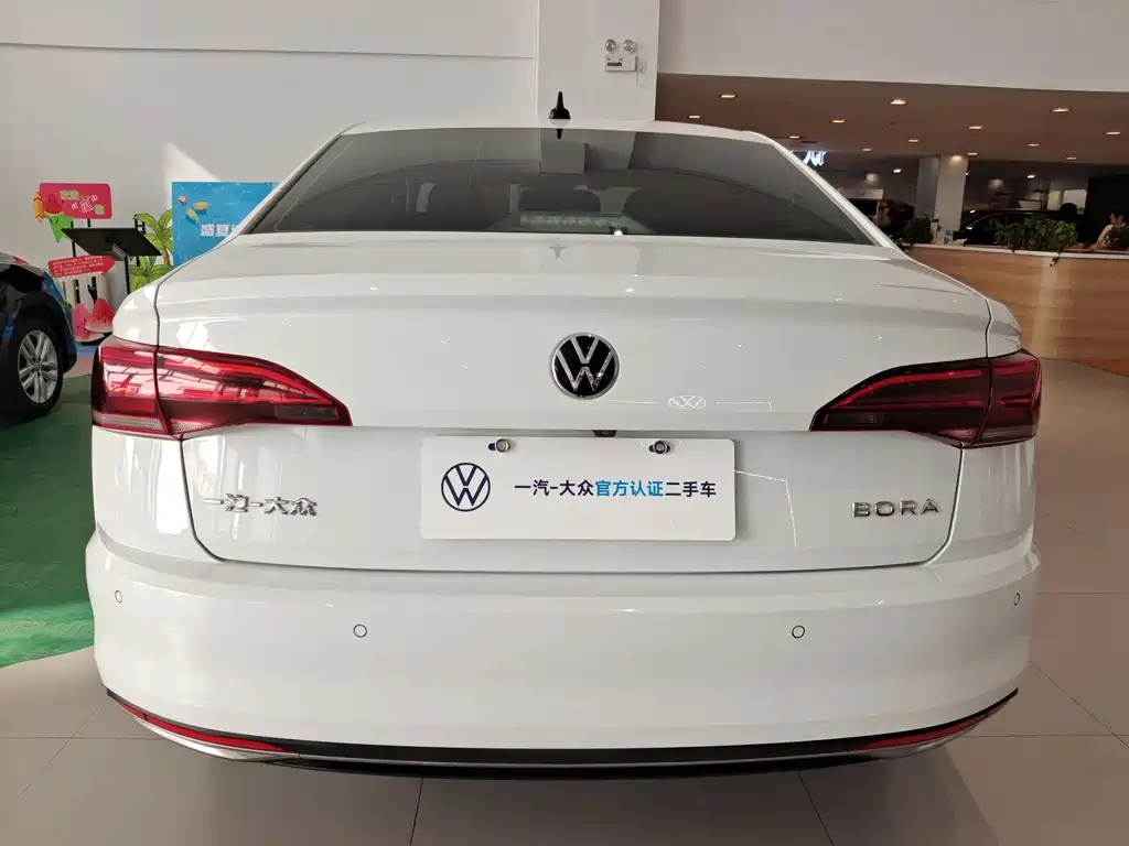 Volkswagen Bora — миниатюра 4