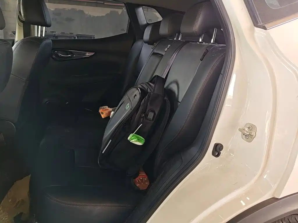 Nissan Qashqai — миниатюра 17