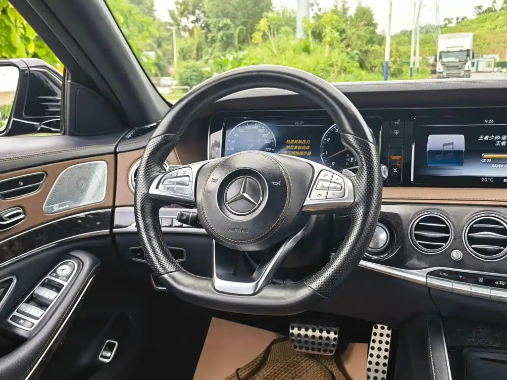 Mercedes-Benz S-Class — миниатюра 11