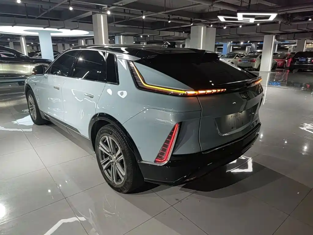 Cadillac Lyriq — миниатюра 5