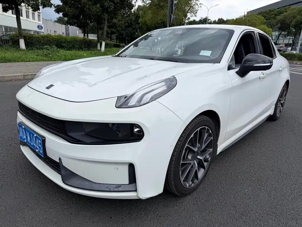 Lynk & Co 03 2019 2.0TD AT Pro
