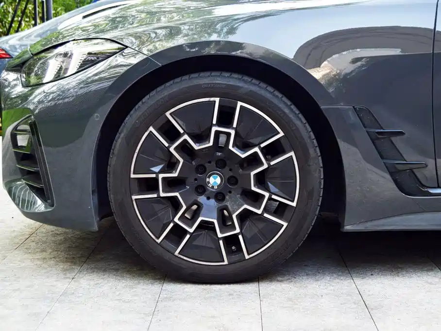 BMW 4 Series — миниатюра 8