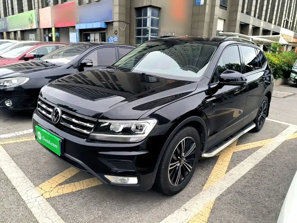 Volkswagen Tiguan L — миниатюра 2