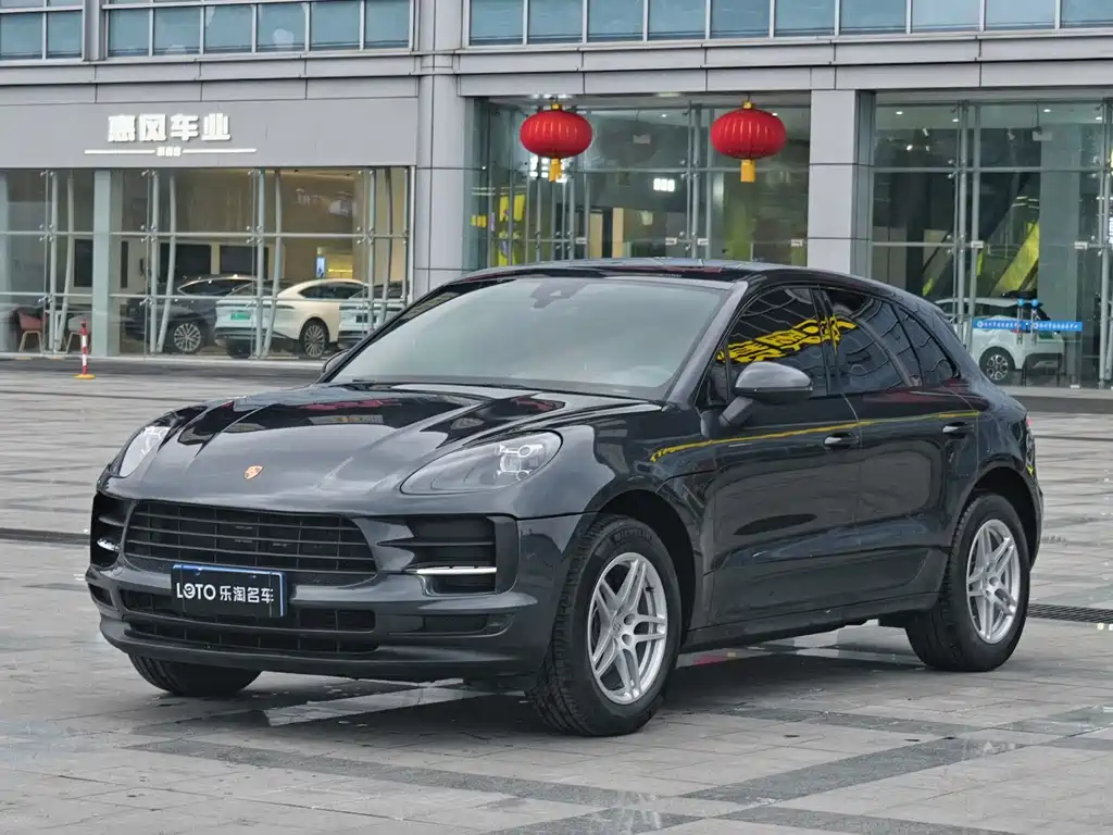 Porsche Macan 2021
