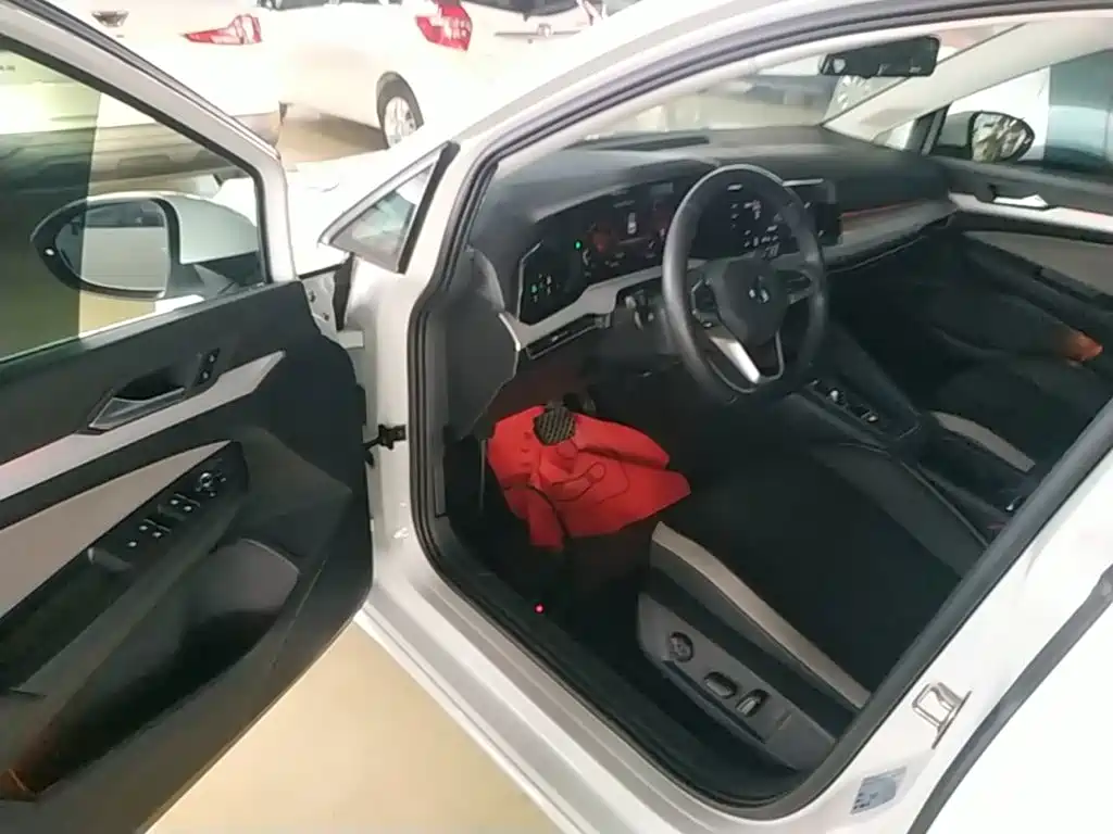 Volkswagen Golf — миниатюра 16
