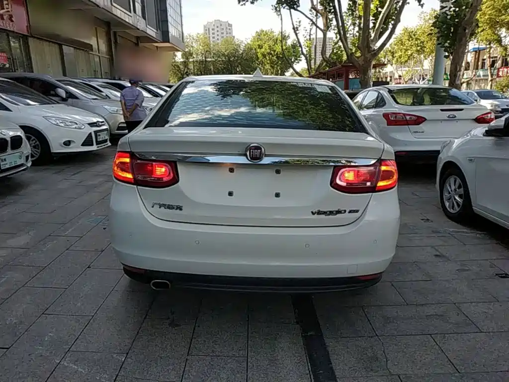 Fiat Viaggio — миниатюра 6