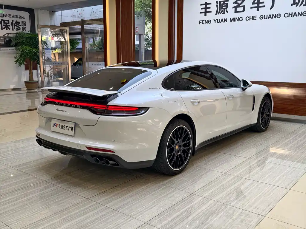 Porsche Panamera — миниатюра 26