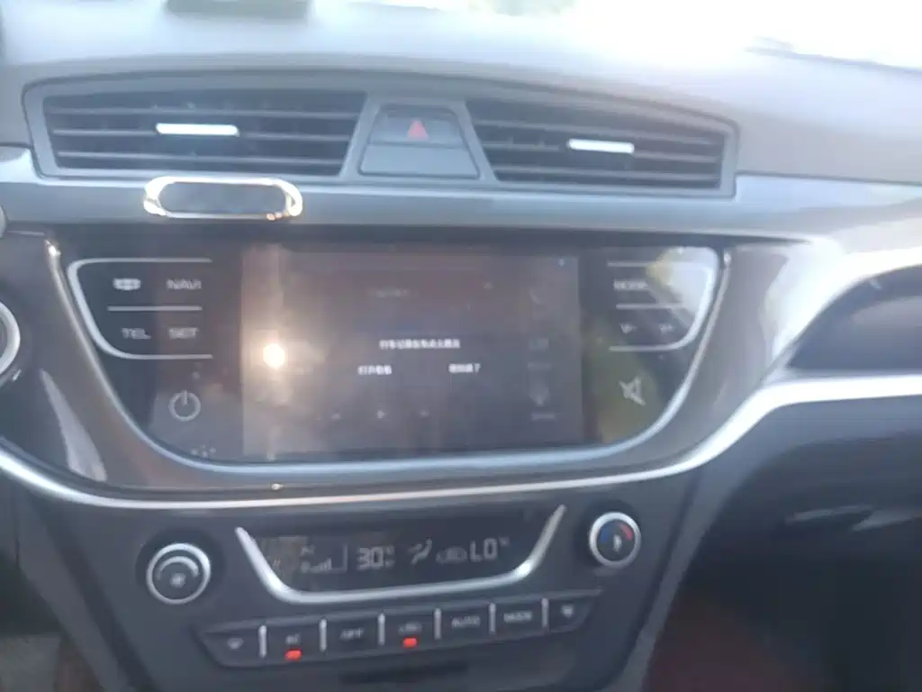 Geely Emgrand — миниатюра 18