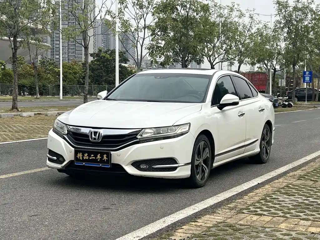 Honda Spirior 2015 2.4L