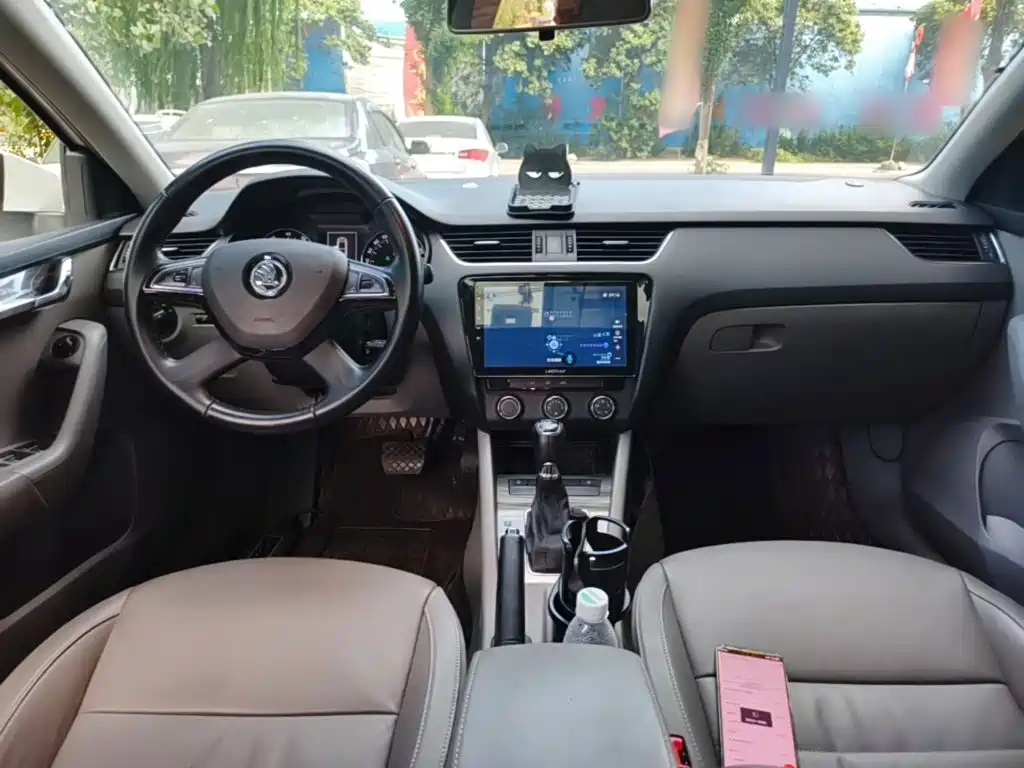 Skoda Octavia — миниатюра 10