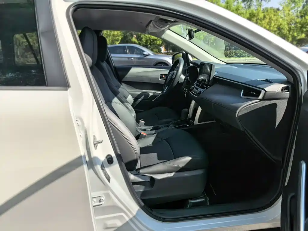 Toyota Frontlander — миниатюра 16