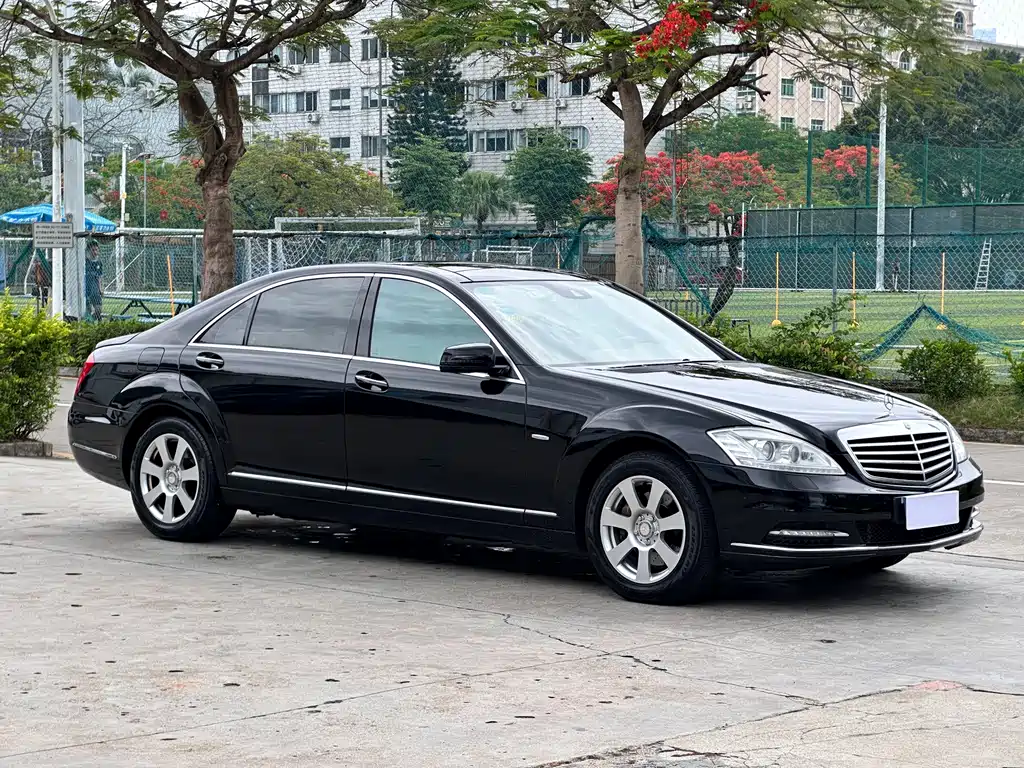 Mercedes-Benz S-Class — миниатюра 2