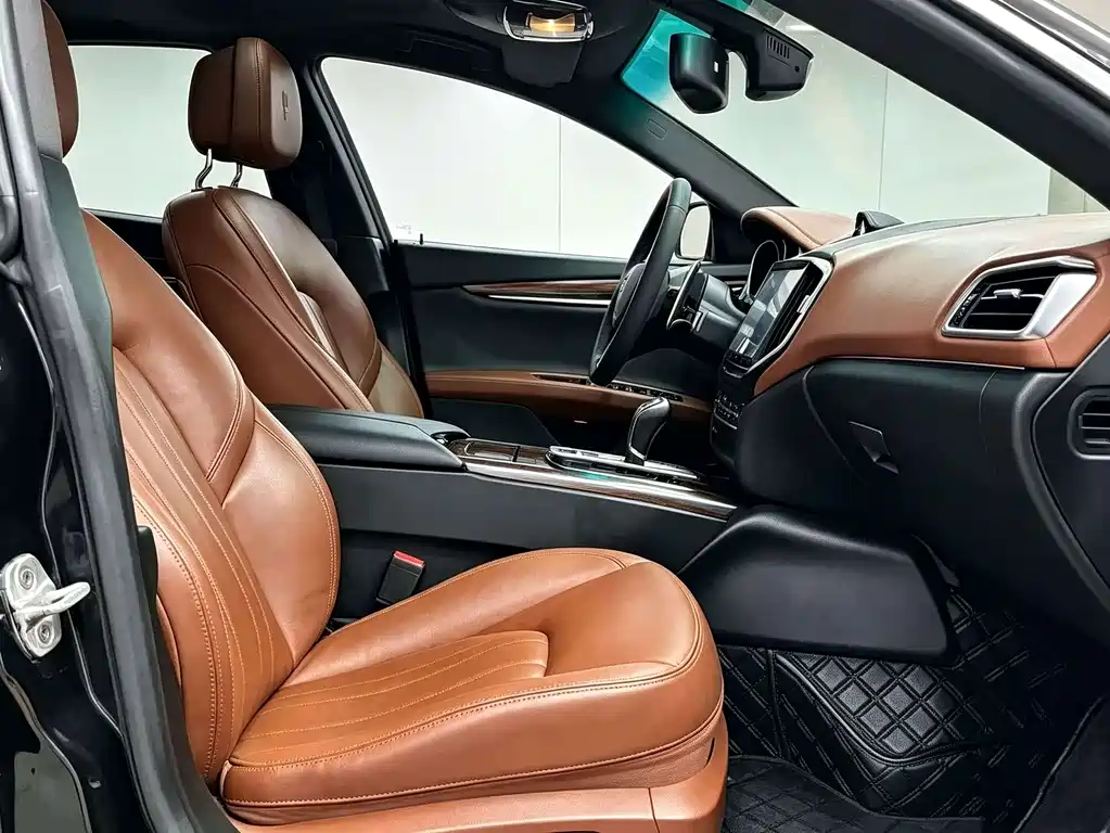 Maserati Ghibli — миниатюра 5