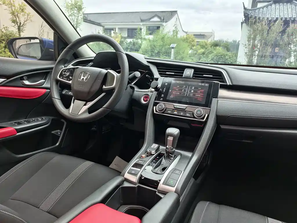 Honda Civic — миниатюра 12