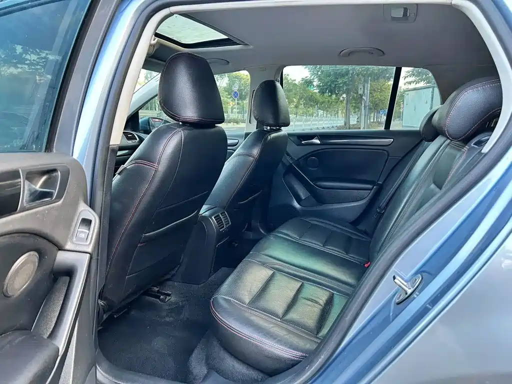Volkswagen Golf — миниатюра 9