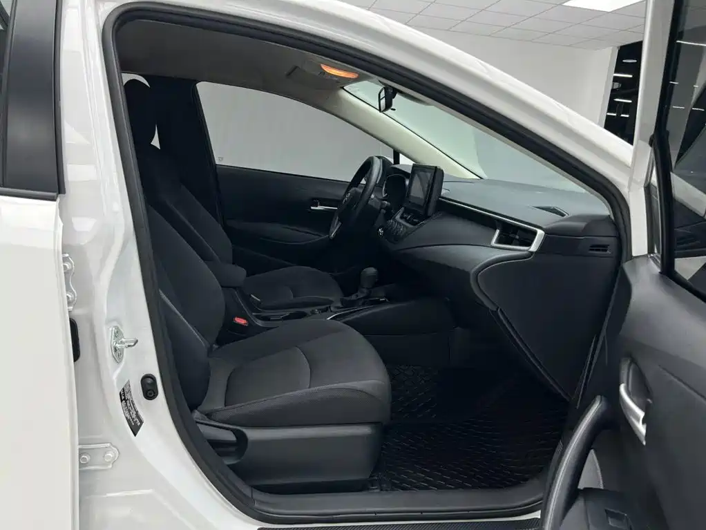 Toyota Corolla — миниатюра 7