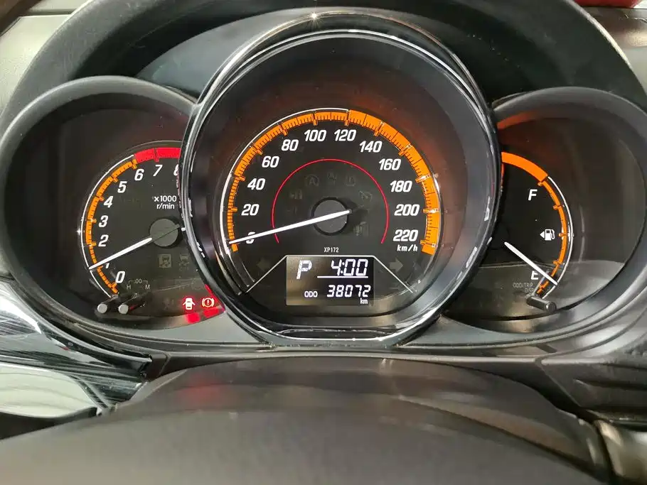 Toyota Yaris L — миниатюра 14