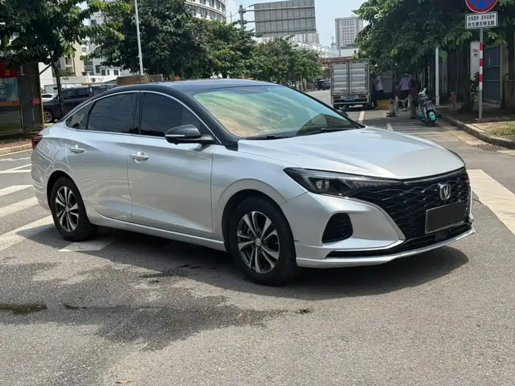 Changan Eado — миниатюра 3
