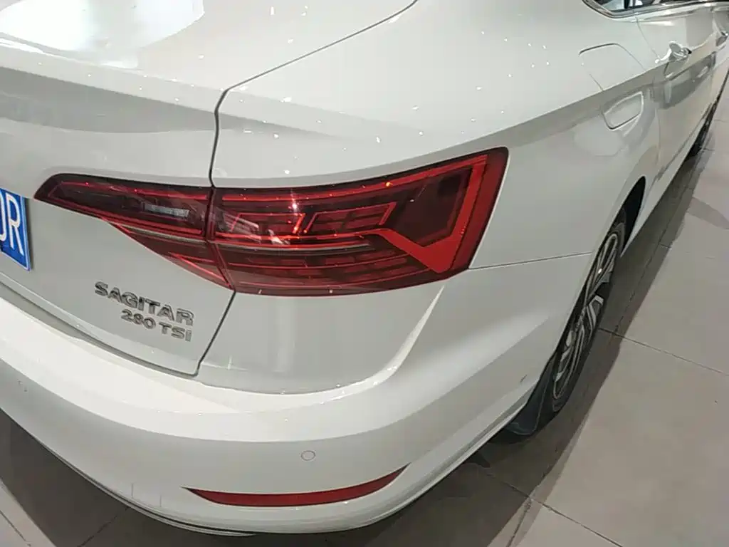 Volkswagen Sagitar — миниатюра 8