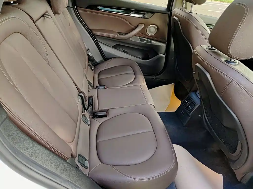 BMW X1 — миниатюра 11