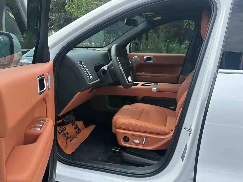 Li Auto Li L6 — миниатюра 4
