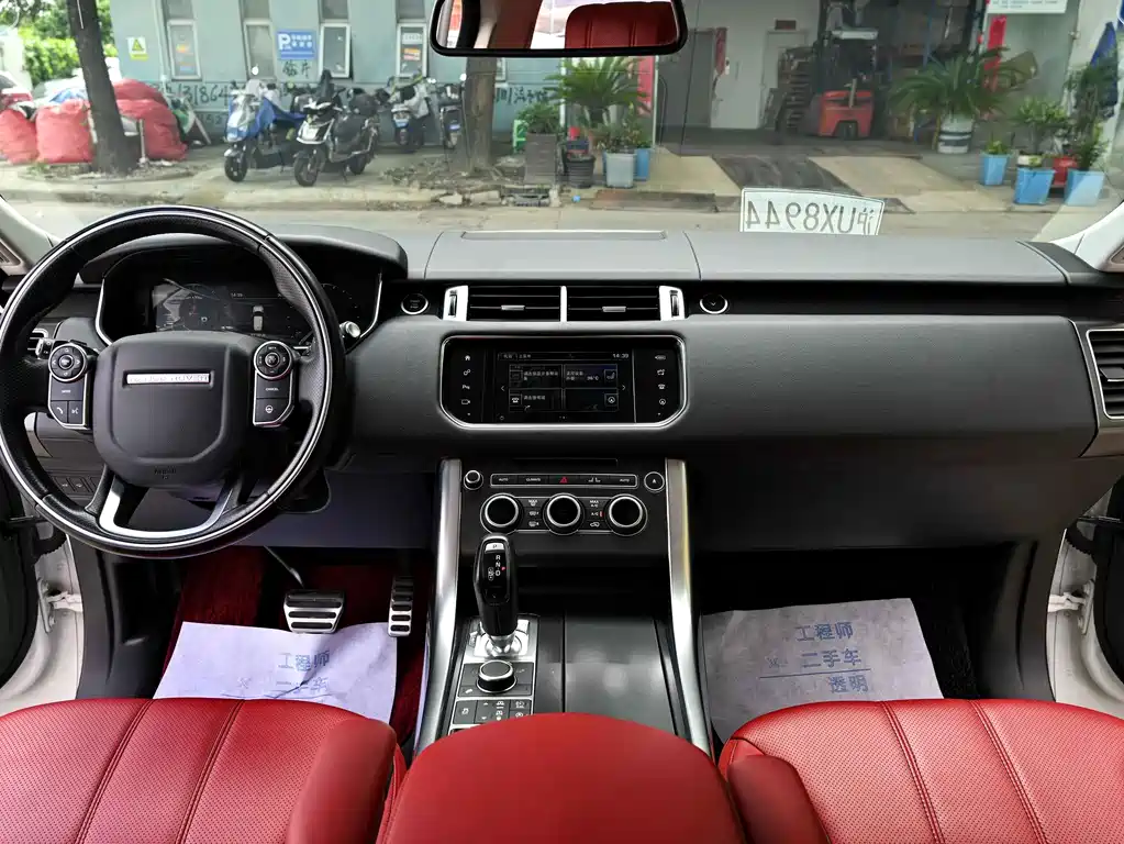 Land Rover Sport — миниатюра 7