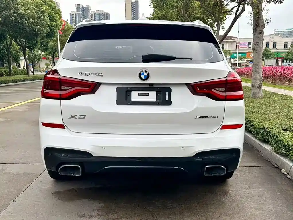 BMW X3 — миниатюра 3