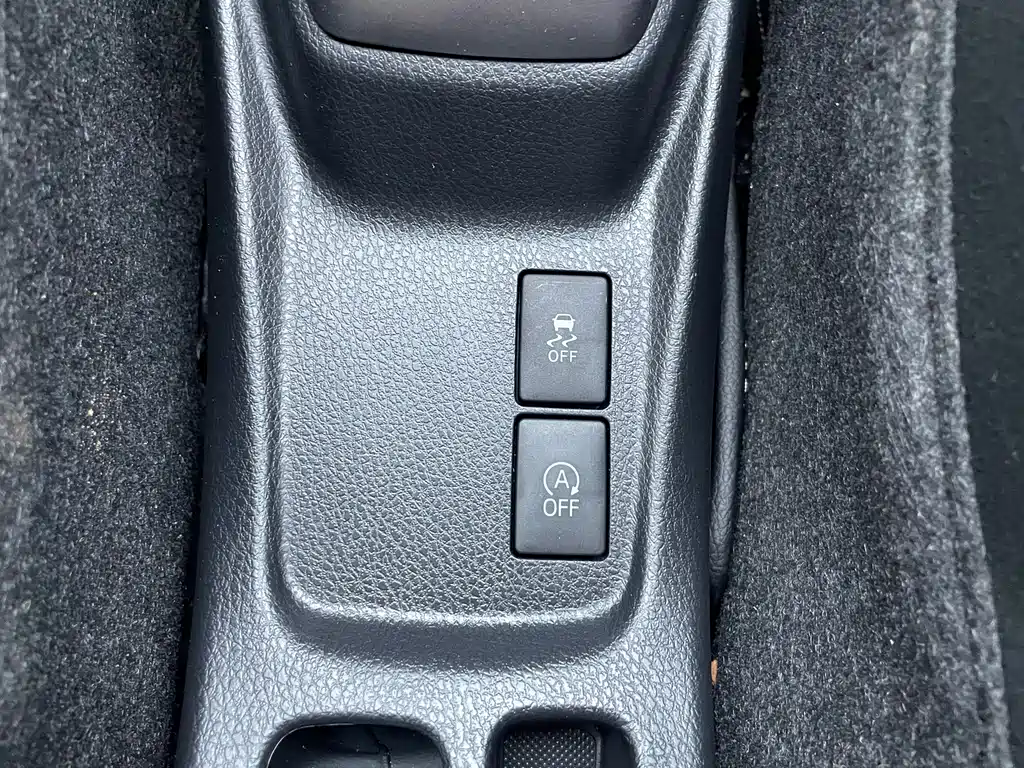Toyota Yaris L — миниатюра 36