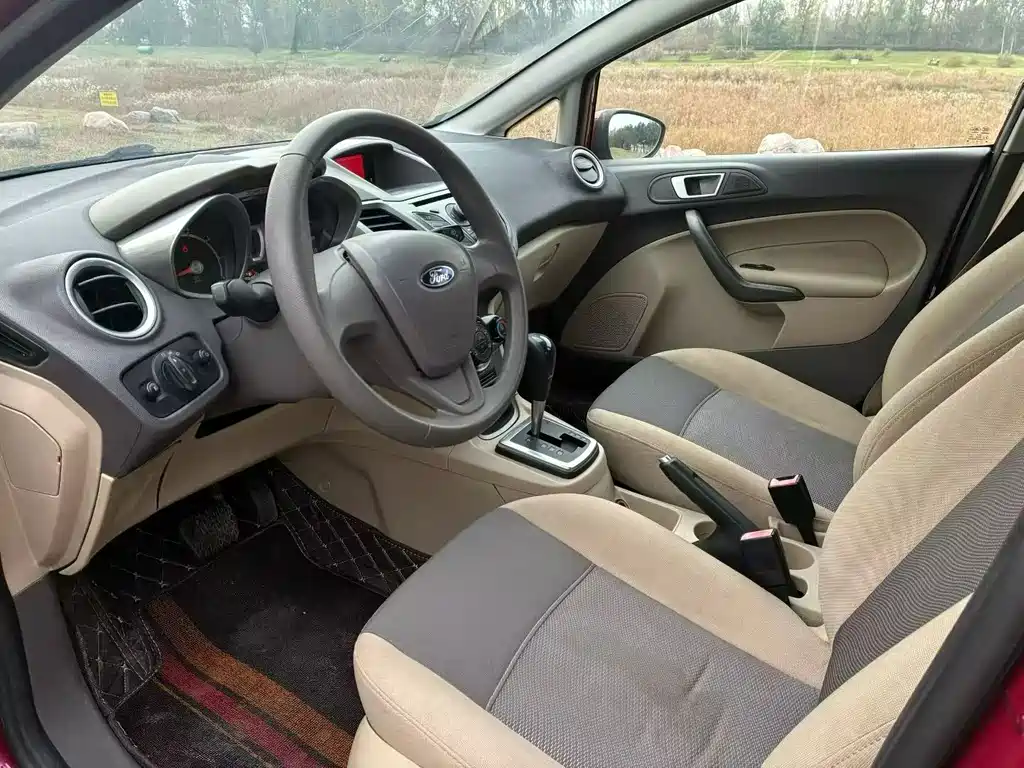 Ford Fiesta — миниатюра 4