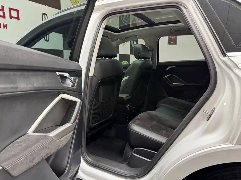 Audi Q3 2022 35 TFSI Fashion