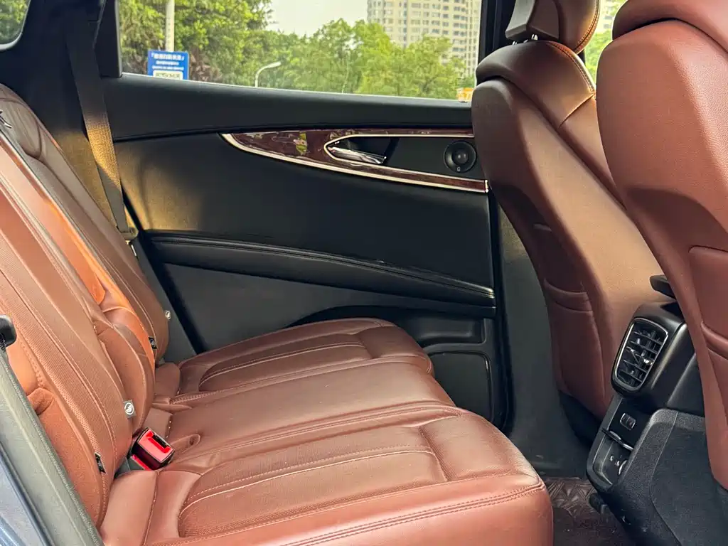 Lincoln Nautilus 2019 2.7T V