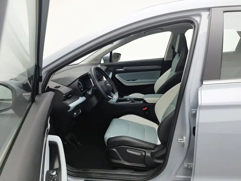 Geely Emgrand S — миниатюра 10