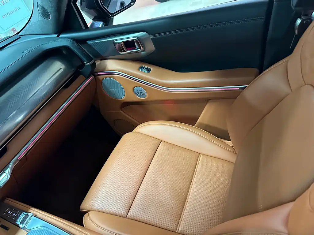 TANK TANK 700 NEW ENERGY