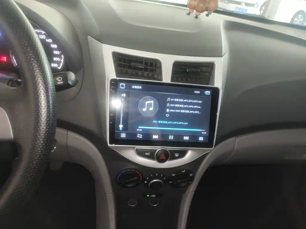 Hyundai Verna — миниатюра 13