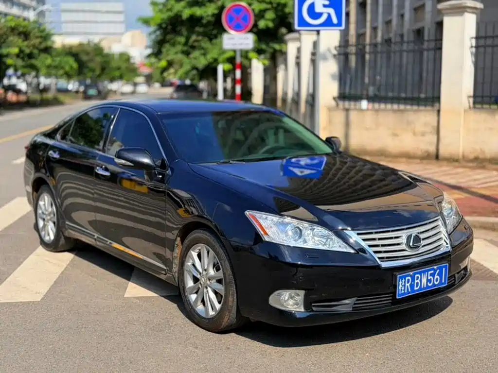Lexus ES — миниатюра 3