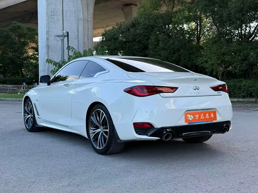 Infiniti Q60 2017 2.0T Luxury