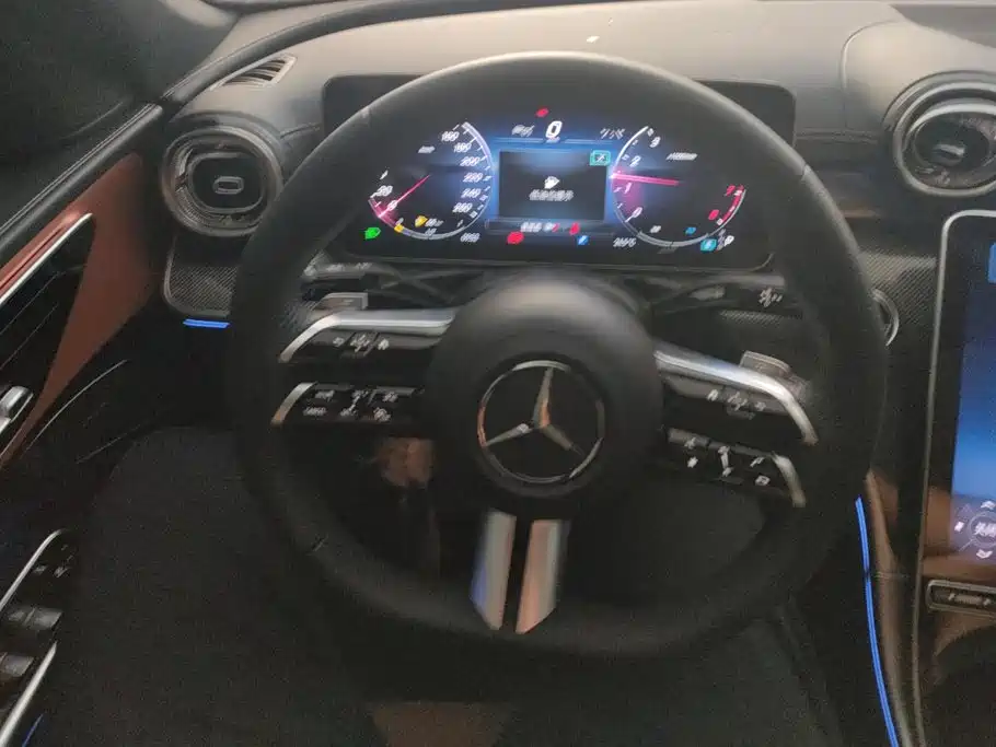 Mercedes-Benz C-Class — миниатюра 14