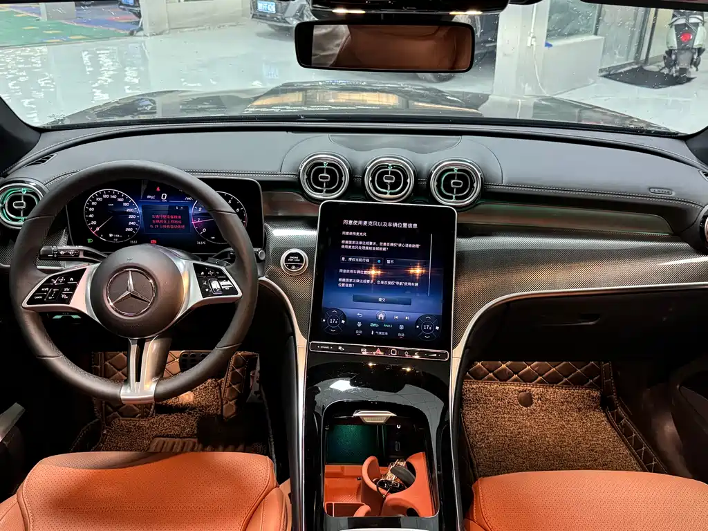 Mercedes-Benz GLC 2025 GLC 260 L 4MATIC