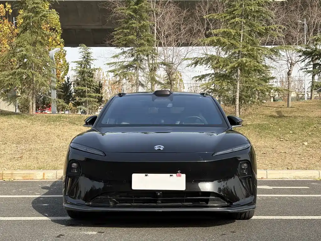 NIO NIO ET5