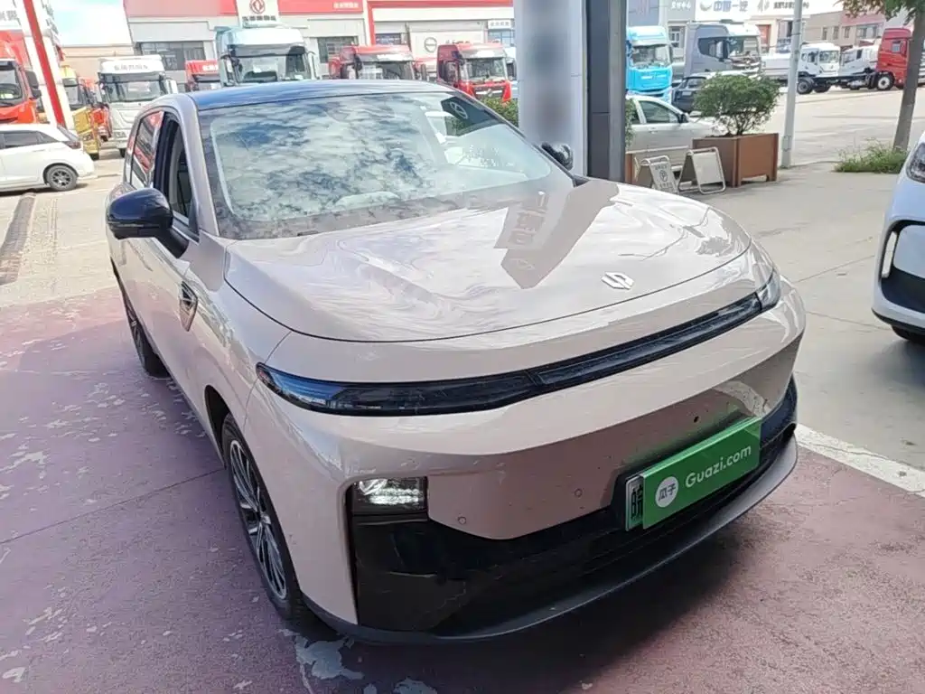 Leapmotor Leapmotor B10 — миниатюра 4